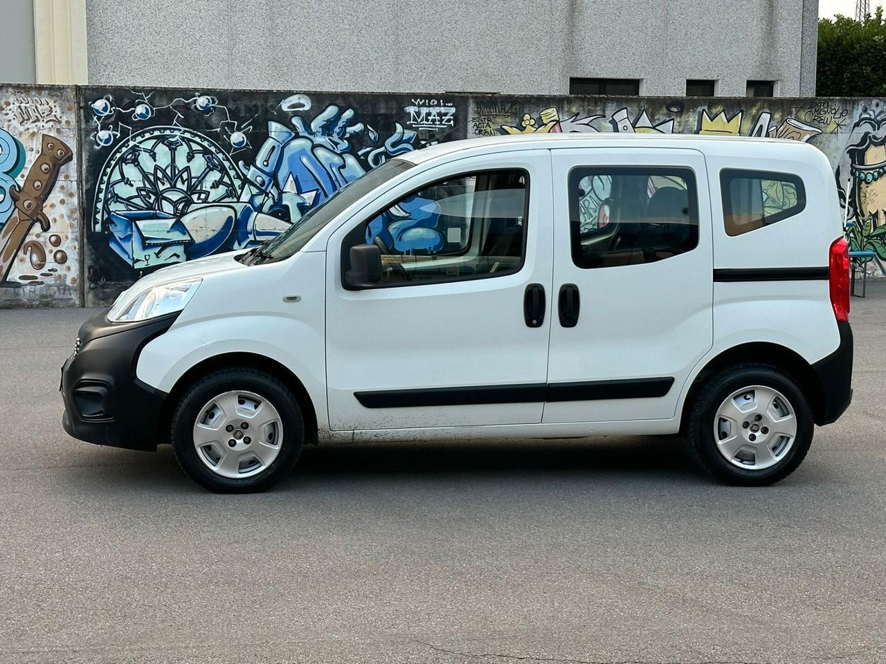 FIAT QUBO CON 4 POSTI E 177.000 KM SUPER PREZZO