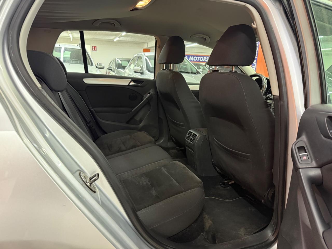 Volkswagen Golf 2.0 TDI 140CV R-Line X COMMERCIANTI