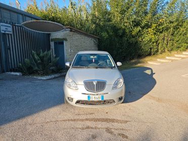 Lancia Ypsilon DIVA PER COMMERCIANTI