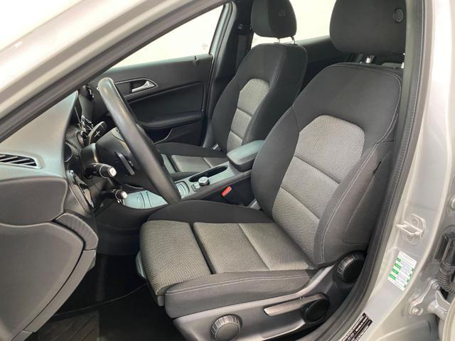 MERCEDES-BENZ GLA 200 d Automatic 4Matic Premium