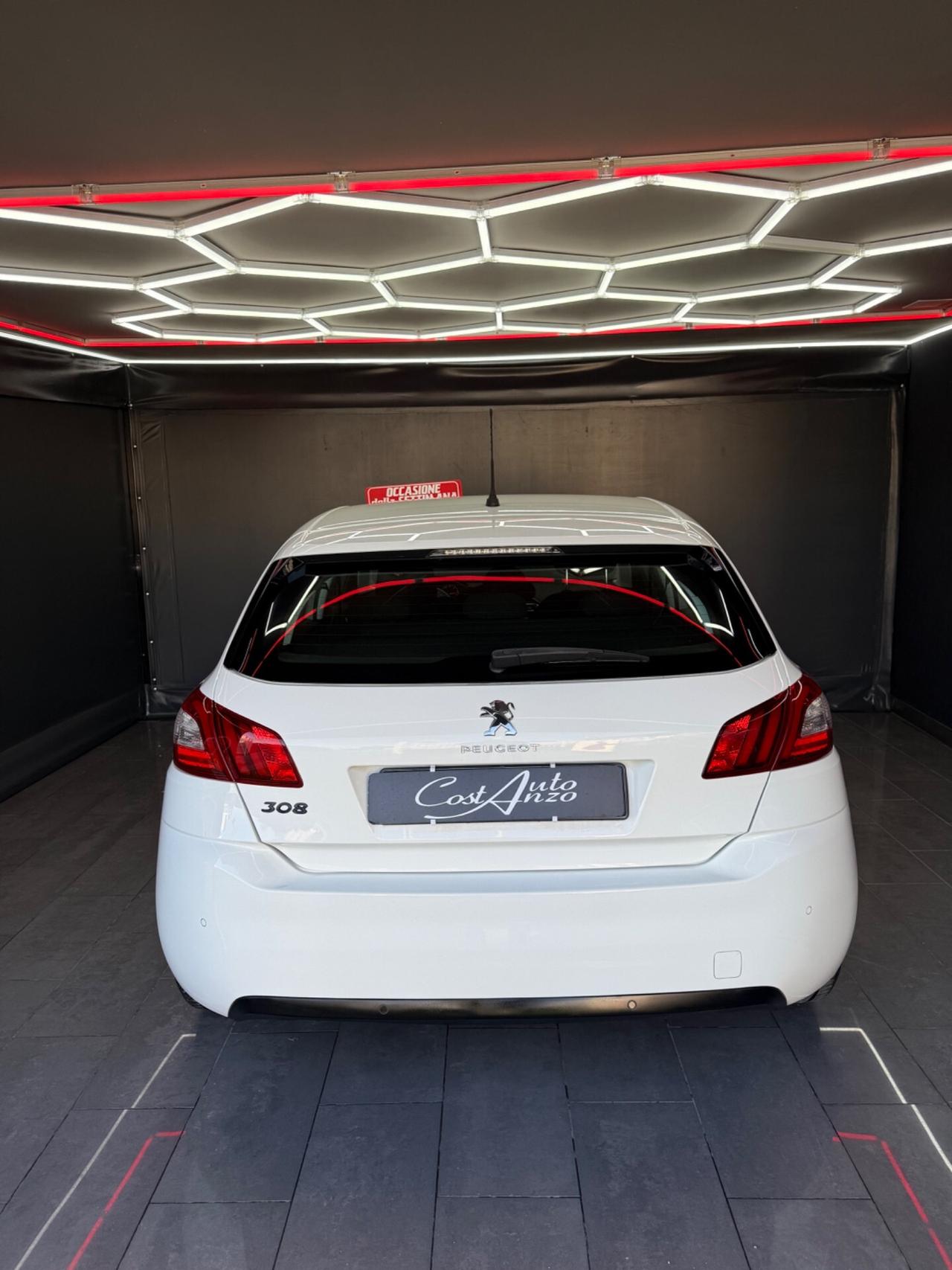 Peugeot 308 1.6 HDi 92 CV Allure 11/2014