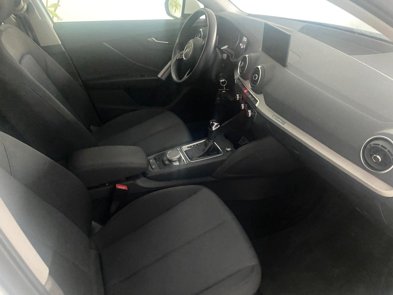Audi Q2 35 TDI quattro S tronic Business Plus