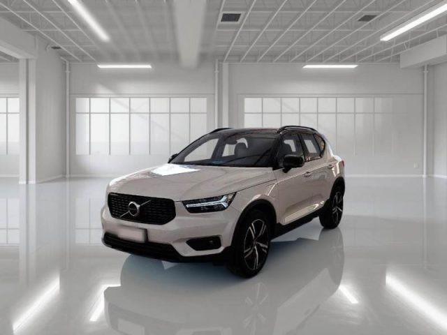 VOLVO XC40 T5 Recharge Plug-in Hybrid R-design