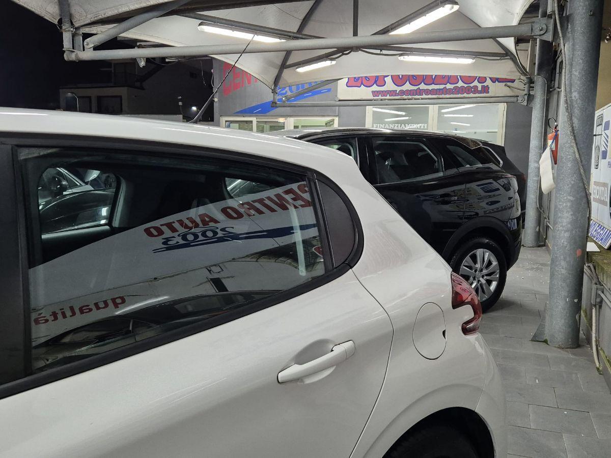 PEUGEOT - 208 - BlueHDi 75 S&S 5p. Active