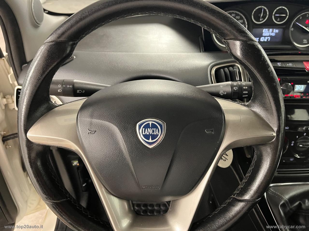 LANCIA Ypsilon 1.2 69 CV 5p. Silver
