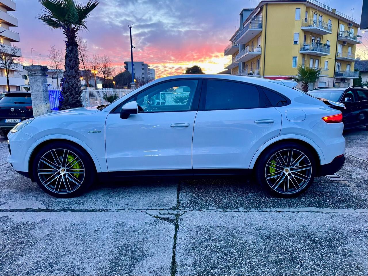 PORSCHE CAYENNE 3.0 462cv E-HYBRID FULL (PERMUTO)