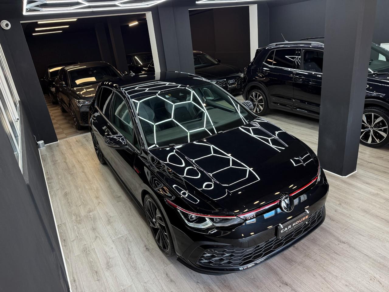 VOLKSWAGEN GOLF 8 GTI 2.0 TSI 245CV SEDILI PELLE
