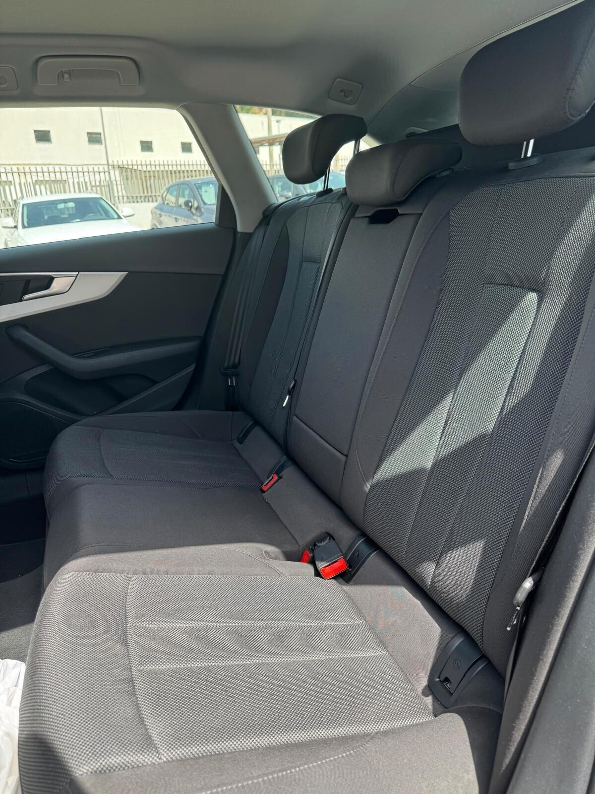 Audi A4 Avant 35 TDI/163 CV S tronic Business