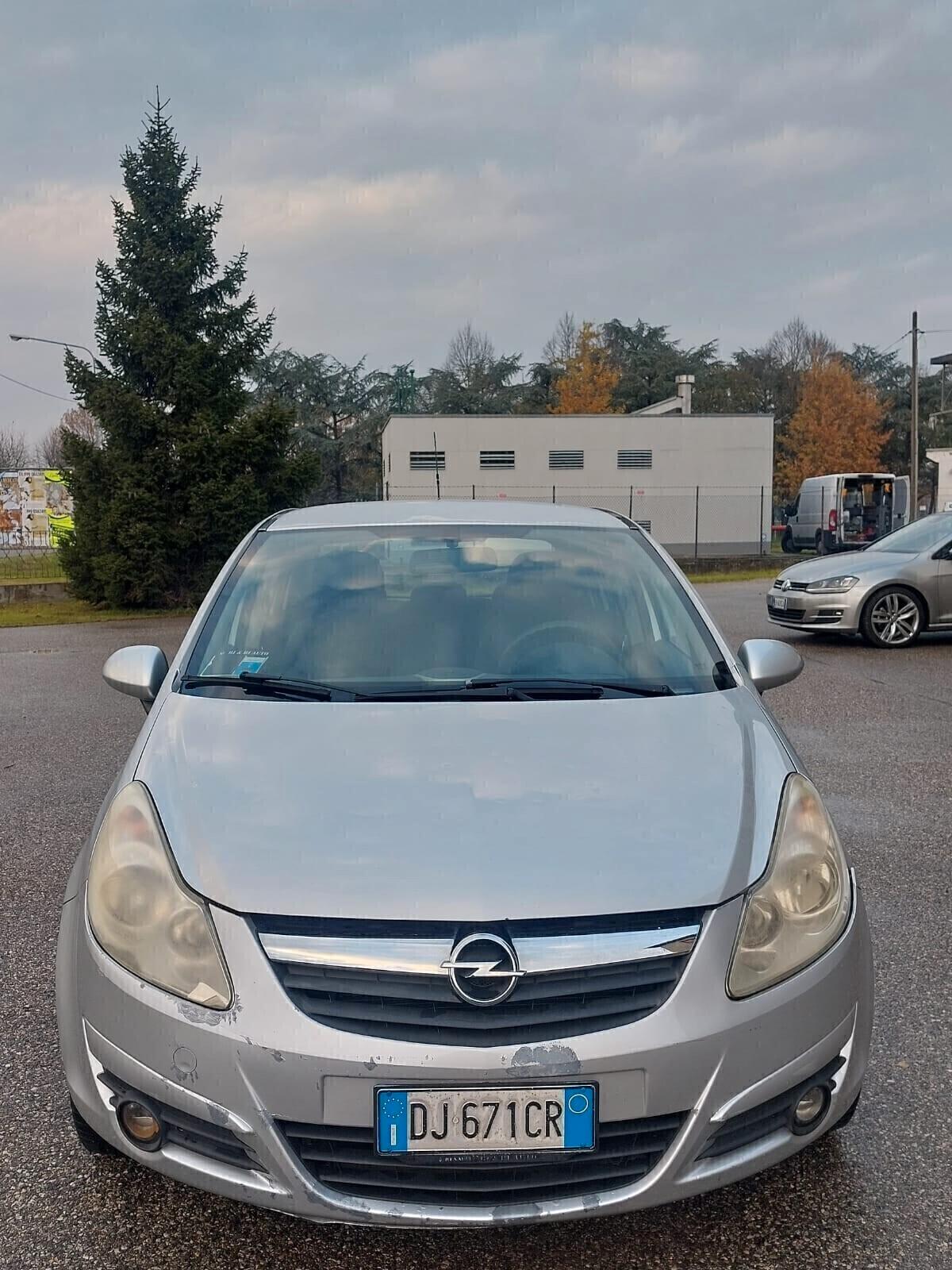 Opel Corsa 1.2 5 porte Cosmo B-GPL