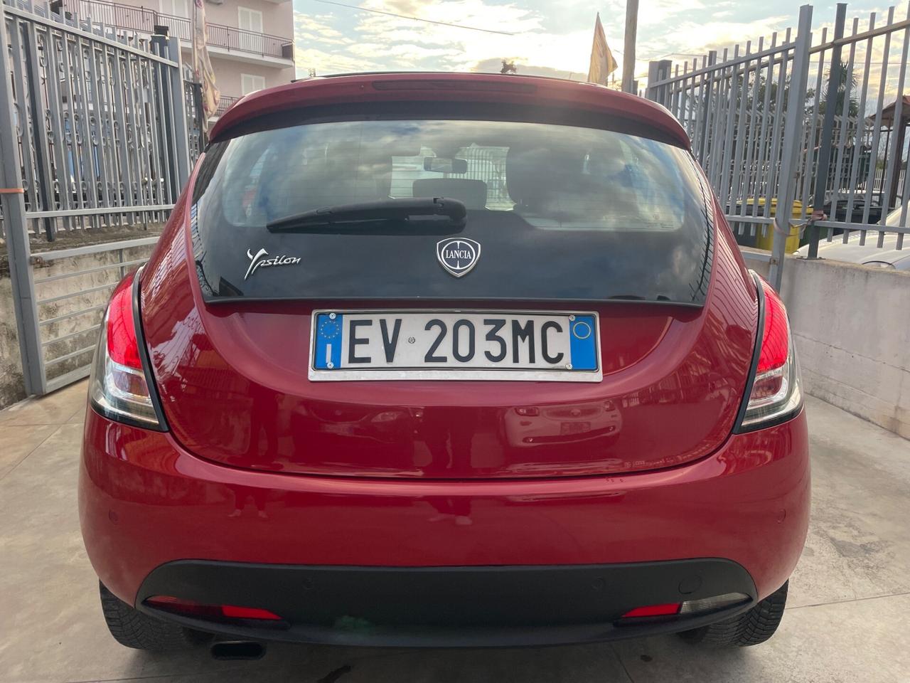 Lancia Ypsilon 0.9 TwinAir 85 CV 5 porte S&S DFN Platinum