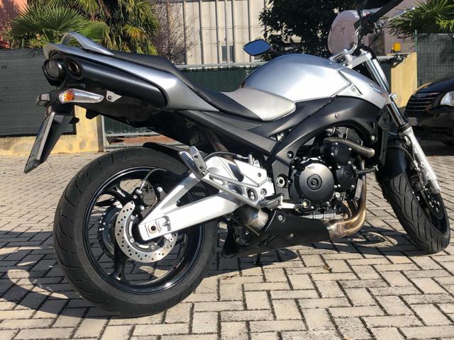 SUZUKI GSR 600 19.000km !!!