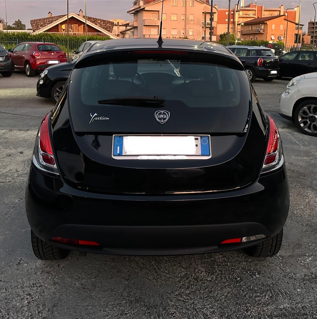 Lancia Ypsilon 1.2 69 CV 5 porte GPL Ecochic Platinum km 89.000