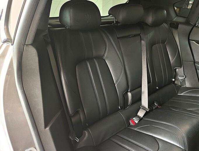 Maserati Levante V6 AWD Gransport 350 cv