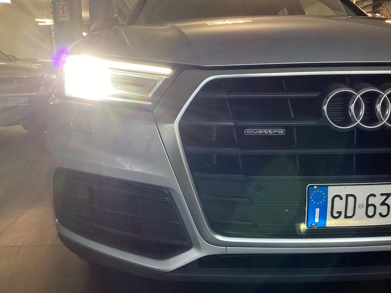 Audi Q5 35 TDI quattro S tronic Business