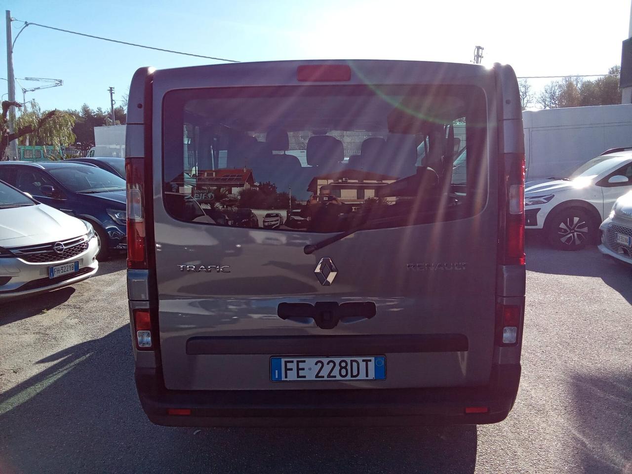 RENAULT TRAFIC 1,6 DCI 130 CV 9 POSTI L2H1