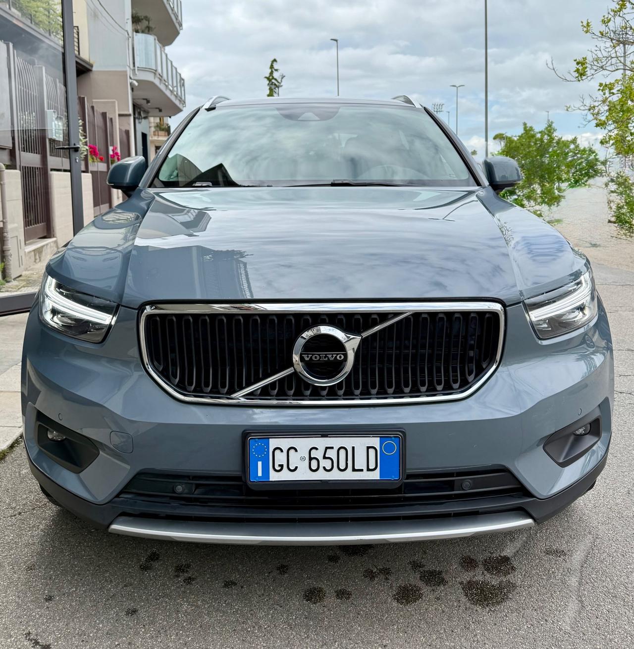 Volvo XC40 2.0 d3 150CV Momentum Pro Geartronic