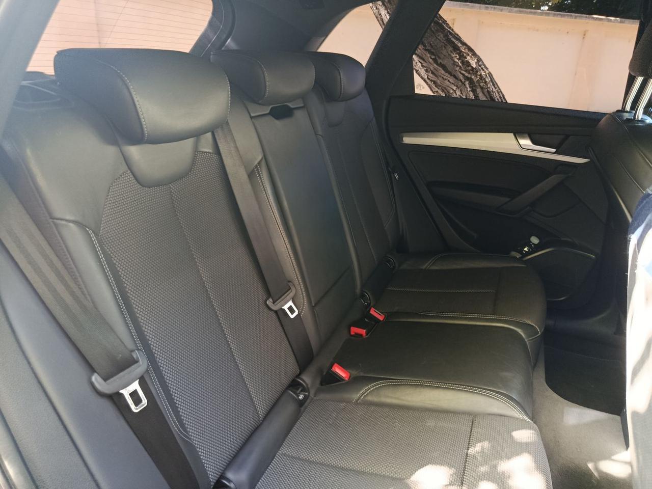 Audi Q5 S Line Plus 2.0 40 TDI #10559