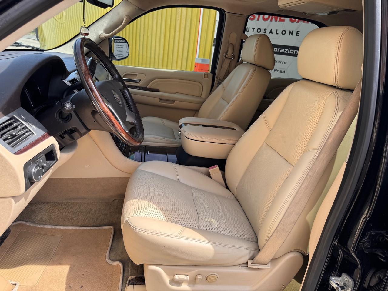 CADILLAC ESCALADE 6.2 V8 * IMPIANTO GPL *GANCIO TRAINO 3000 KG * ALLESTIMENTO UNICO