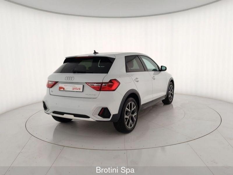 Audi A1 A1 citycarver 30 TFSI S tronic