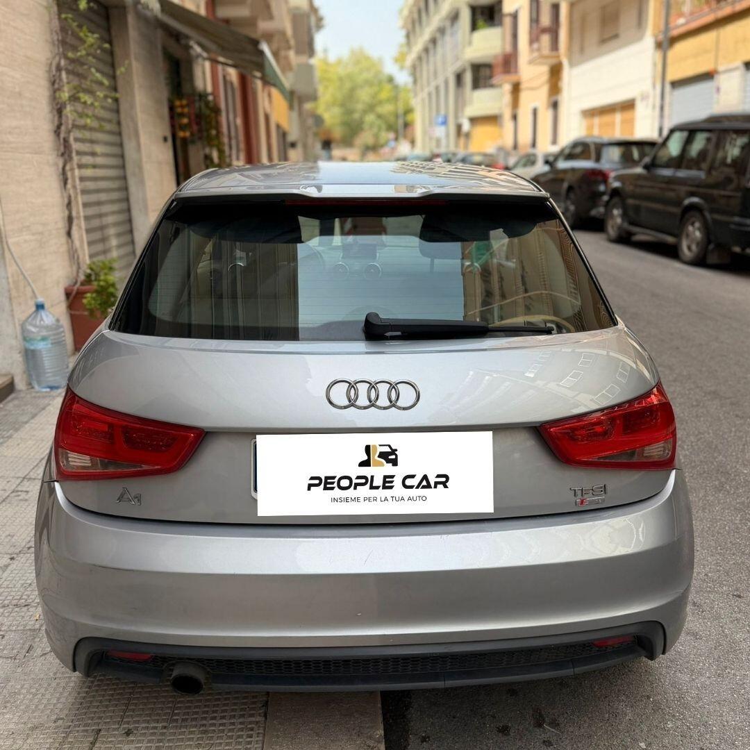 Audi A1 1.2 TFSI Admired - 86CV