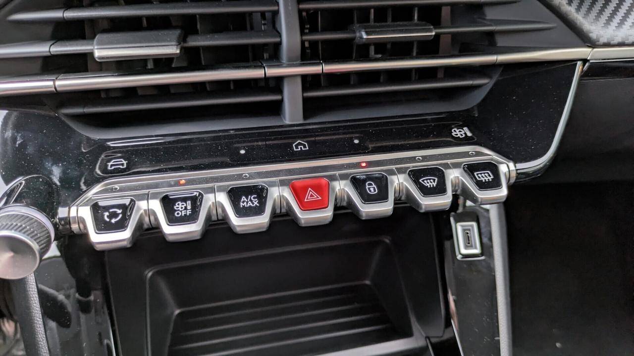 Peugeot 208 100 STYLE