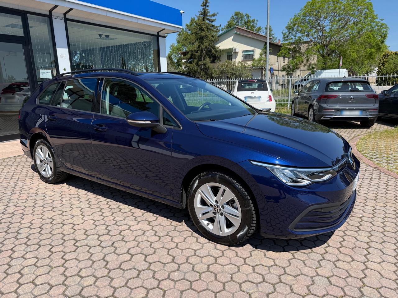 Golf Variant 2.0 TDI SCR DSG Life OK NEOPATENTATI