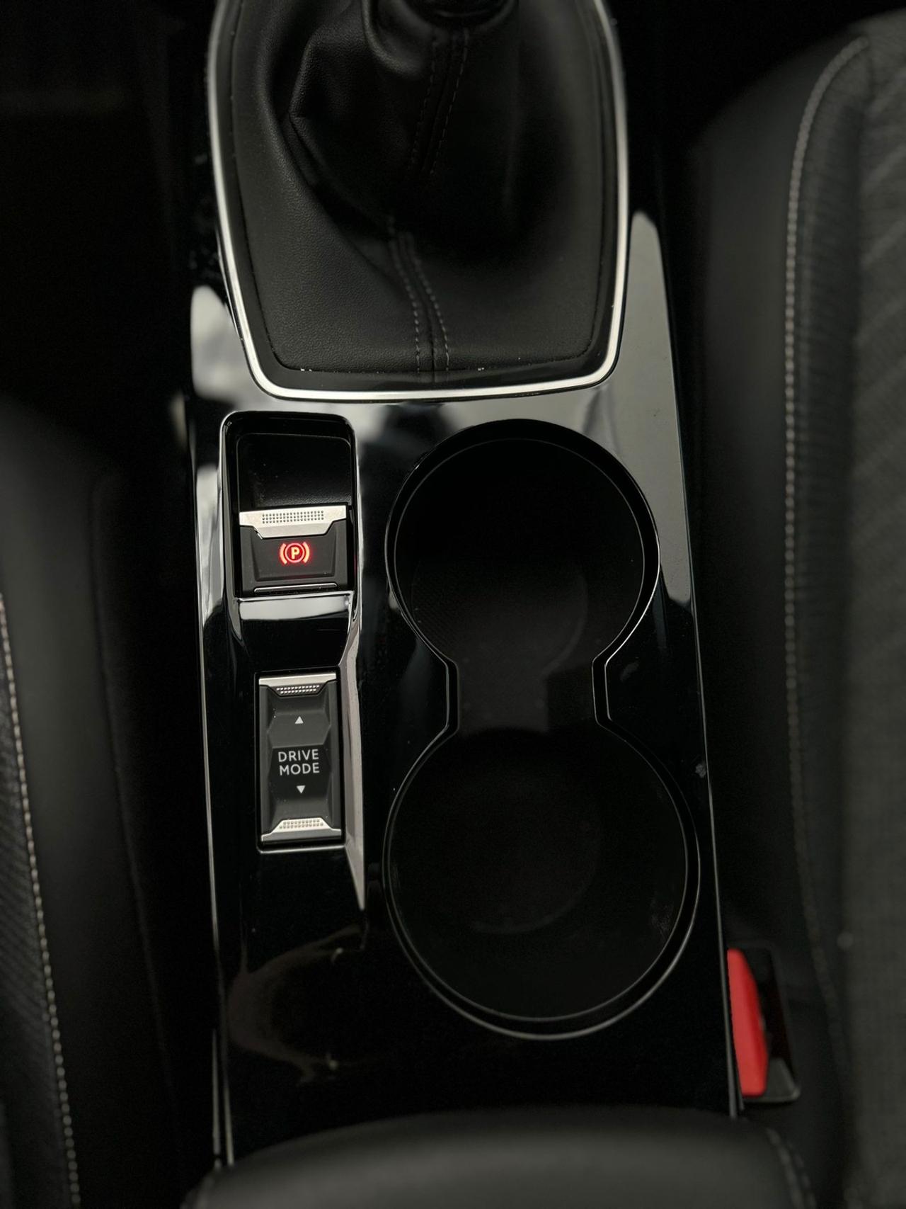 Peugeot 208 PureTech 1.2 Benzina 100 cv Stop&Start 5 porte Allure
