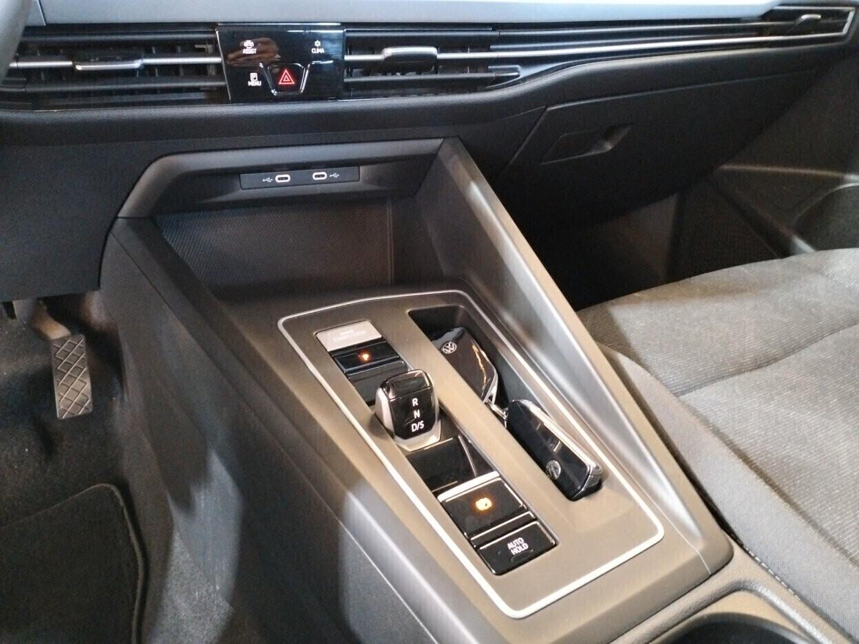 Volkswagen Golf 1.0 etsi evo Life 110cv dsg - IVA ESPOSTA