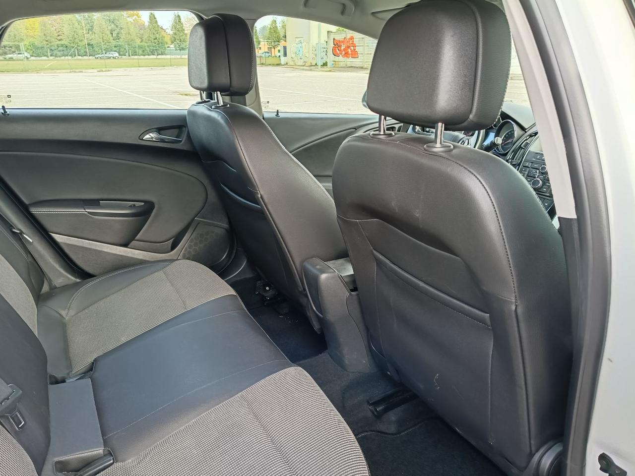 Opel Astra Cosmo 1.6 CDTI #50878