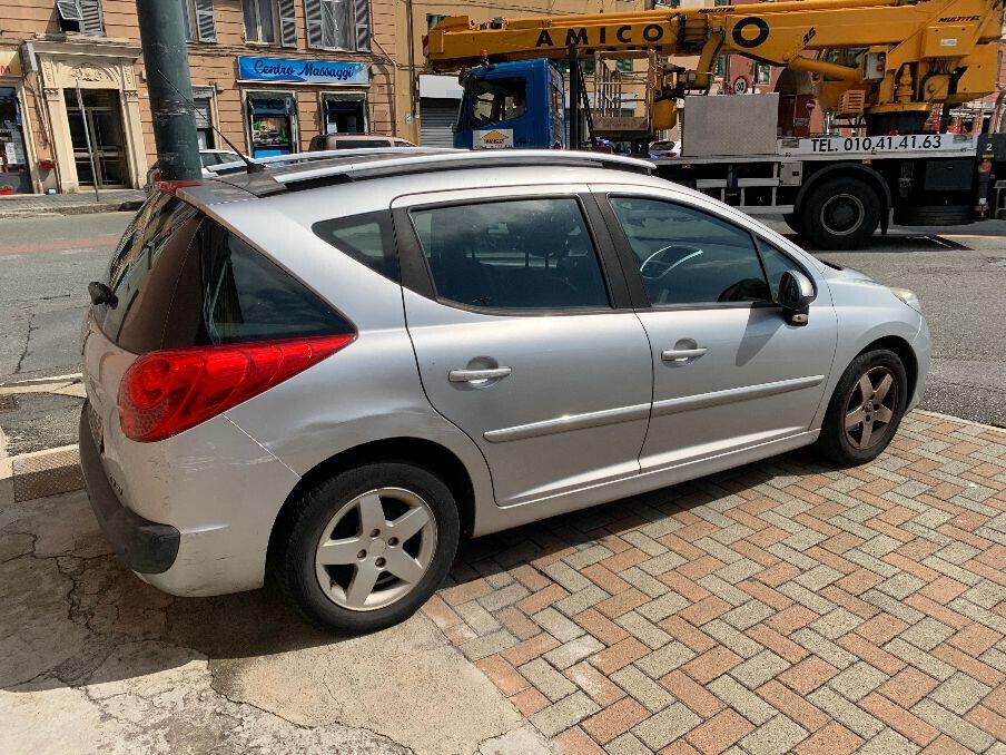 Peugeot 207 1.4 VTi 95CV SW Ciel Allure