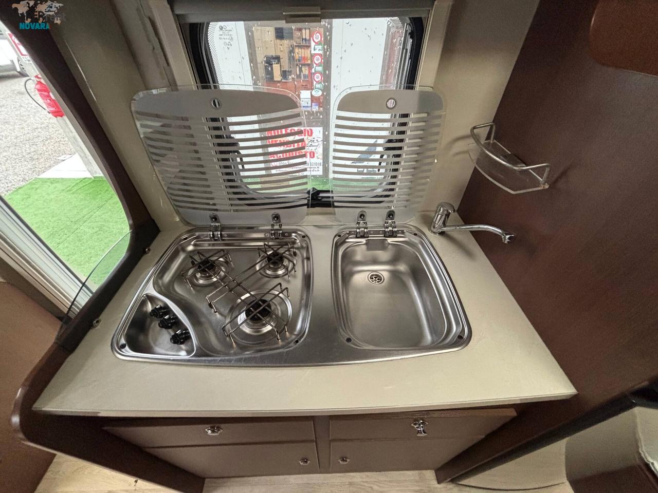CARAVANS INTERNATIONAL ELLIOT 40 - mansardato con letti a castello in coda