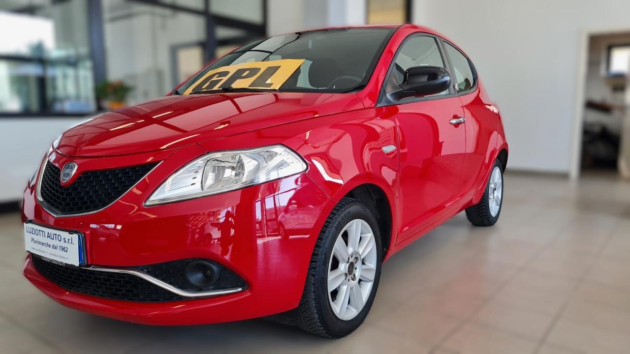 Lancia Ypsilon 1.2 GPL GOLD