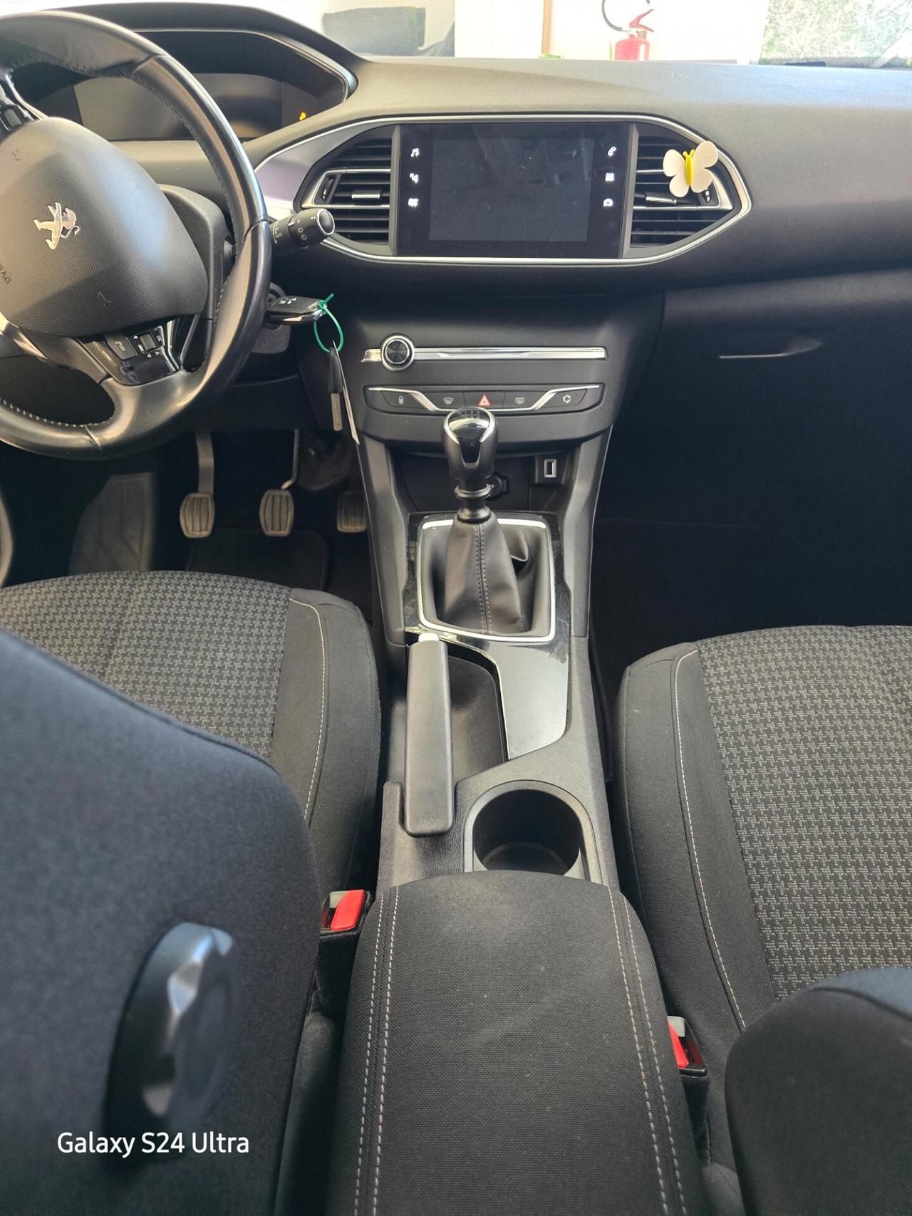 Peugeot 308 BlueHDi 130 S&S EAT8 SW Active Business
