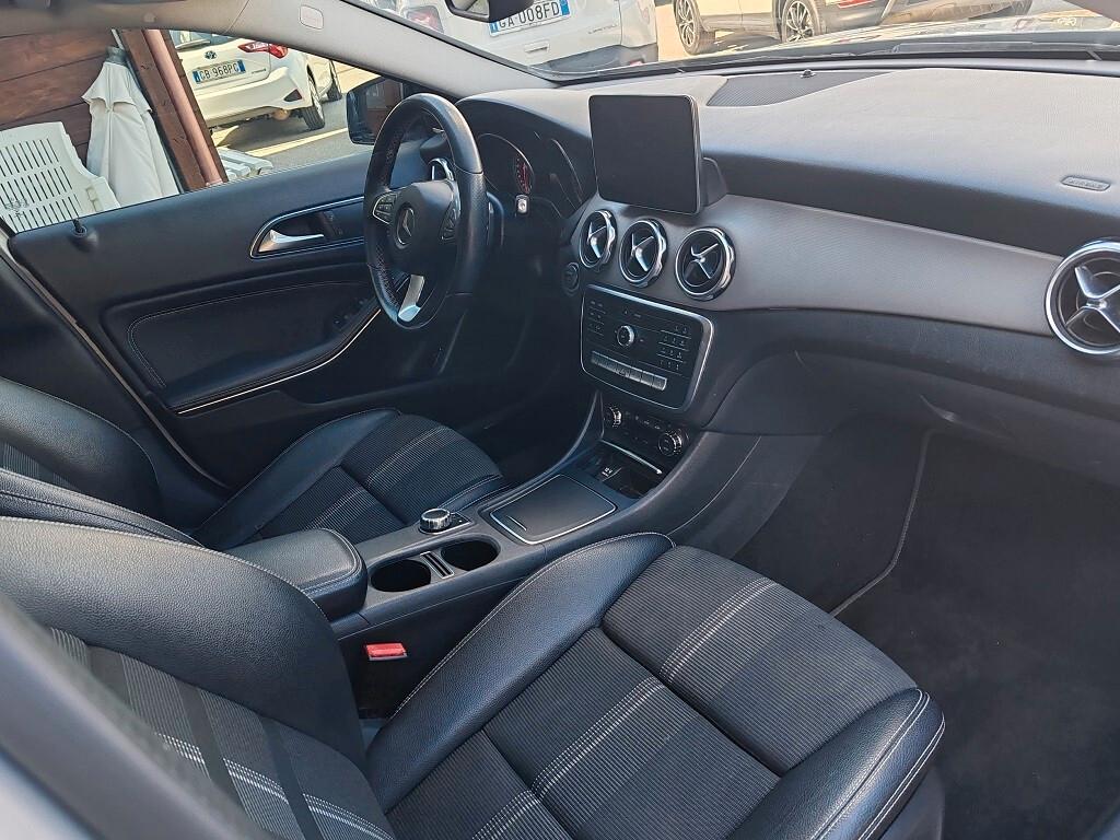 Mercedes-benz GLA 220d Automatic 4Matic Sport