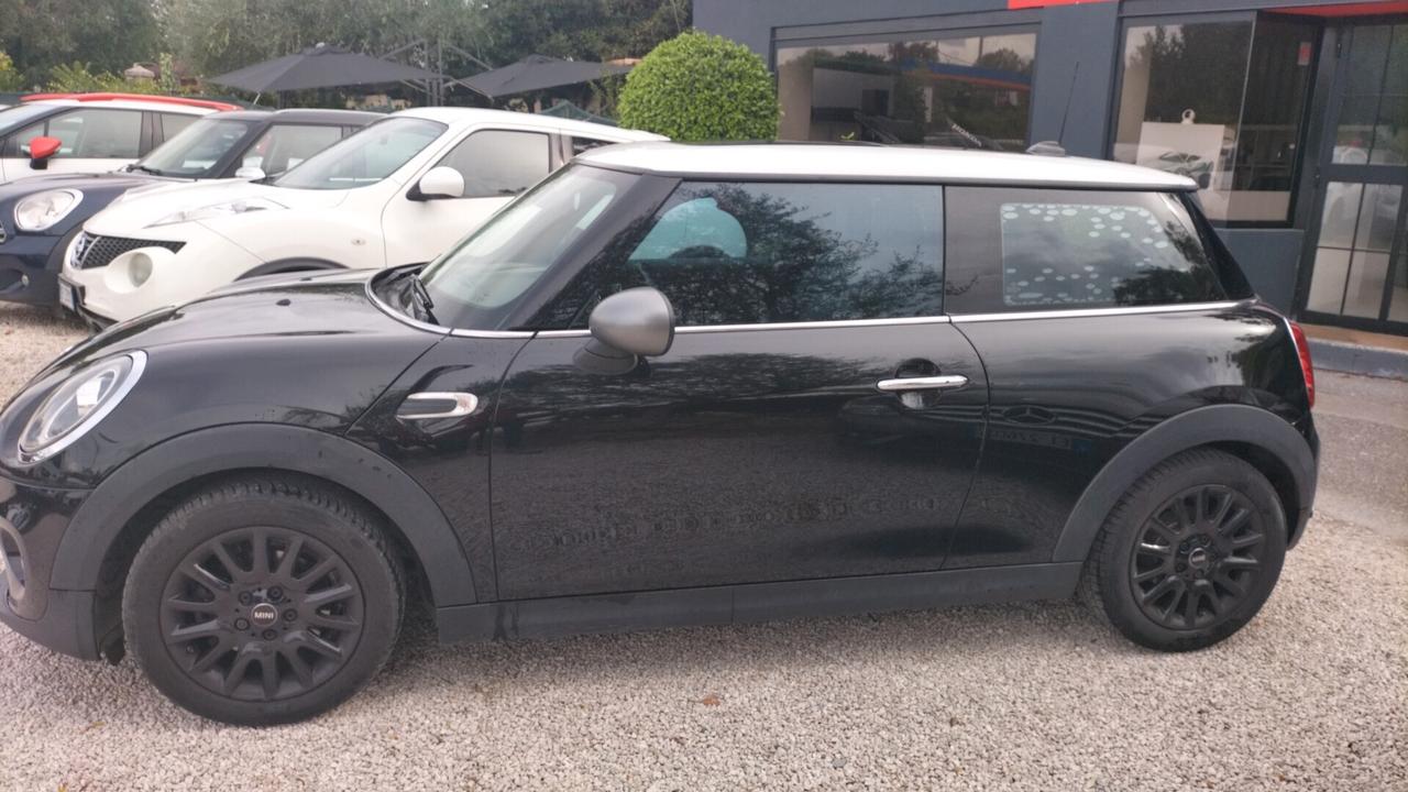 Mini Mini 1.5 Cooper D INTERNI PELLE NAVI