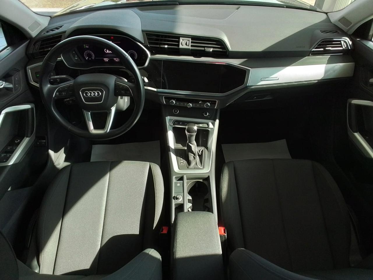Audi Q3 45 TFSI e 150cv S-tronic Business
