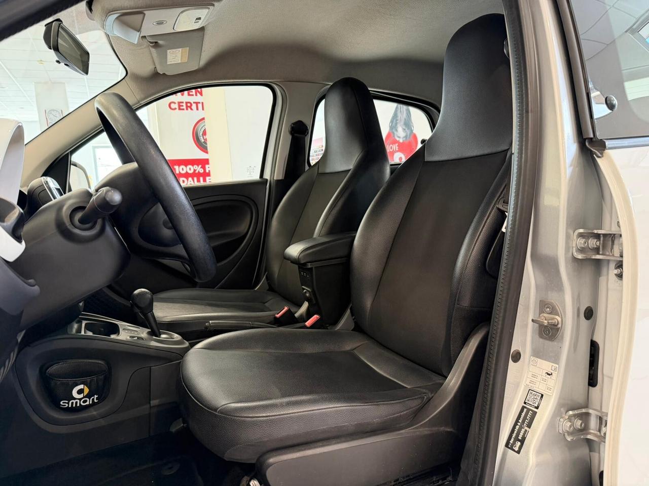 Smart ForFour 70 1.0 twinamic Youngster