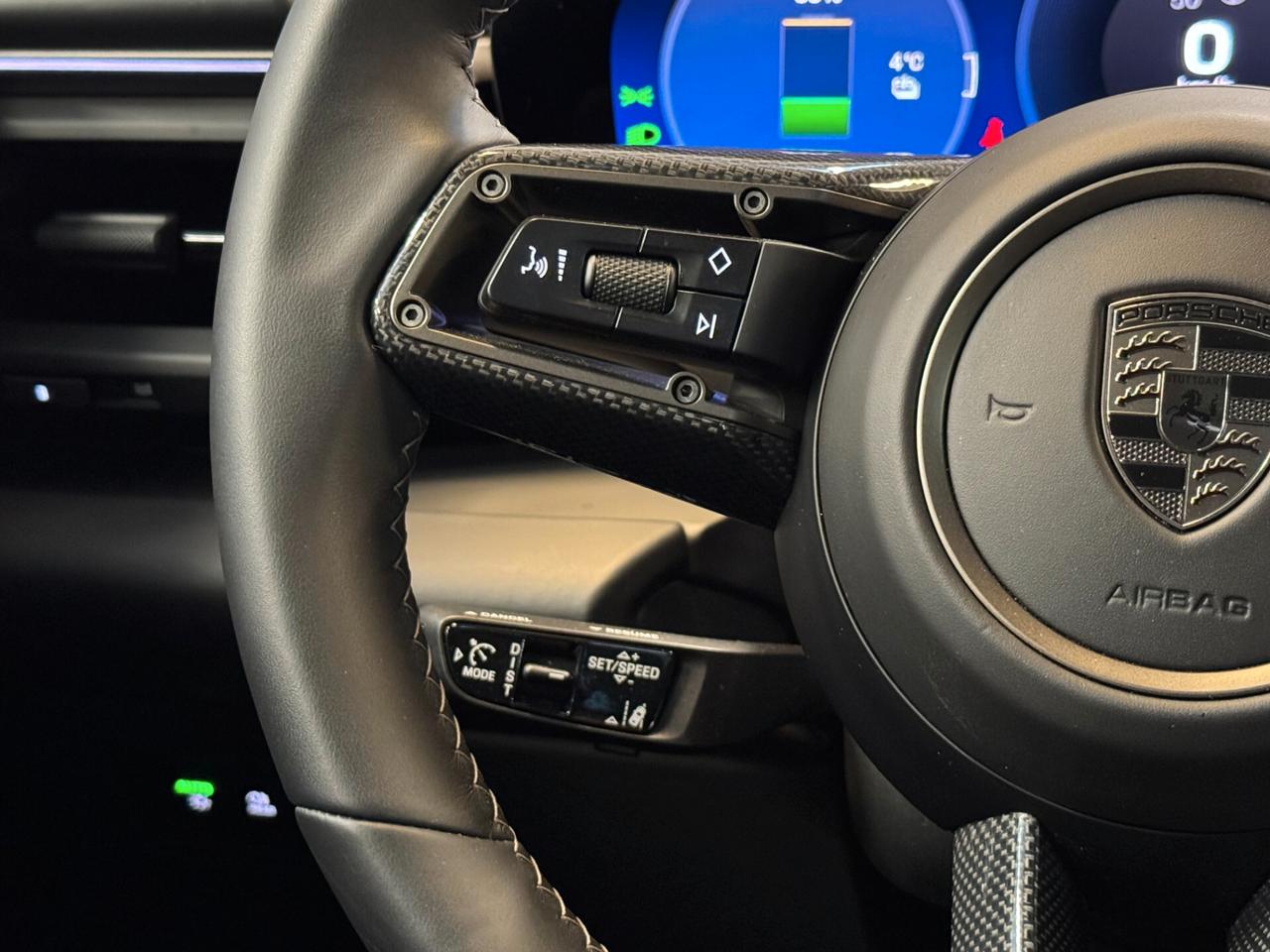 Porsche Macan EV TURBO - FULL ELETTRICO VENTILATI SOSP. PNEUMATICHE ASSE STERZANTE