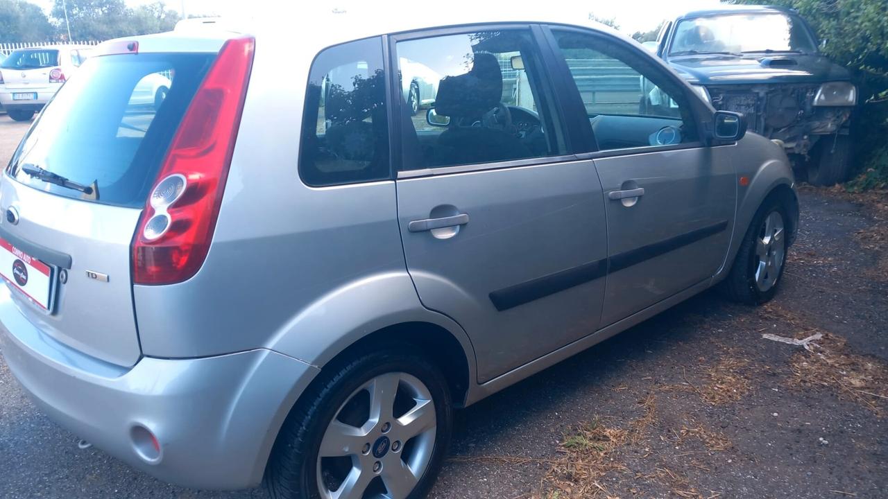 Ford Fiesta 1.4 TDCi 5p. Titanium