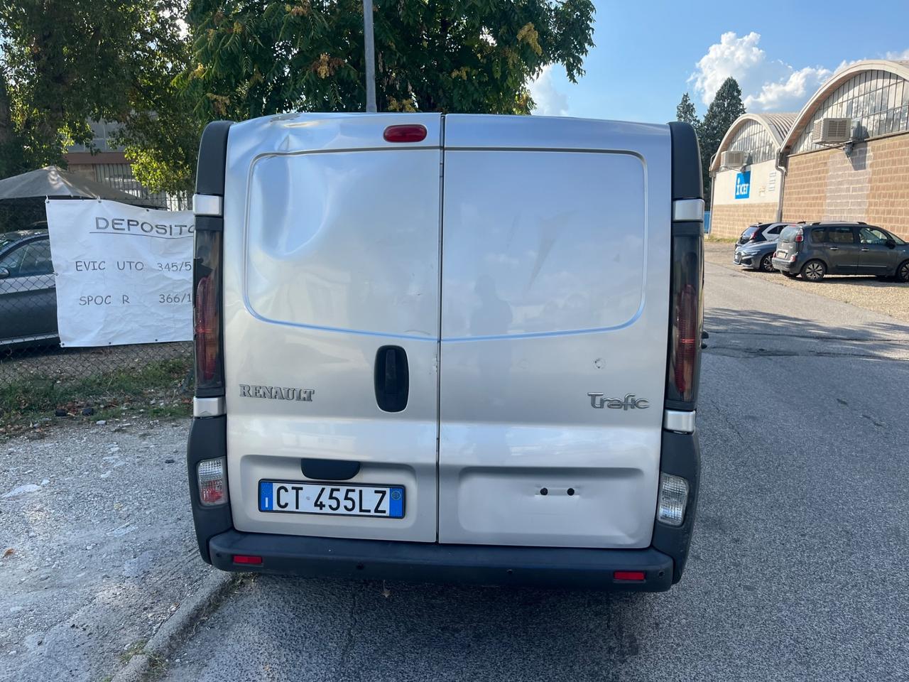 Renault Trafic T29 1.9 dCi/100PC-TN Furg.Generiq