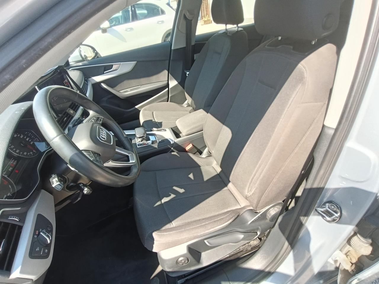 Audi A4 Avant 40 TDI S tronic Business