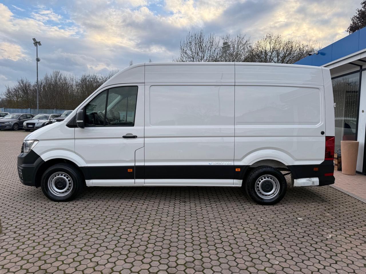 Volkswagen Crafter e-Crafter 35 136 CV PM-TA Furgone ok neopatentati 11000 PIU IVA