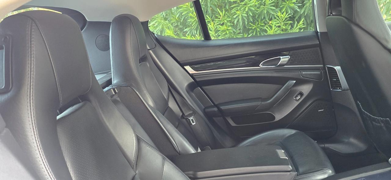 Porsche Panamera 3.0 Diesel Platinum Edition