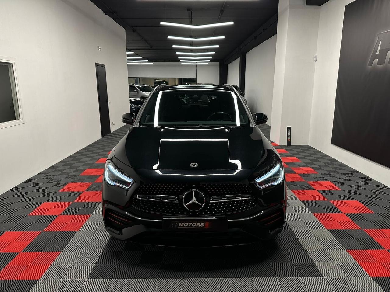 GLA 200d Automatic 4Matic Premium Edition 1