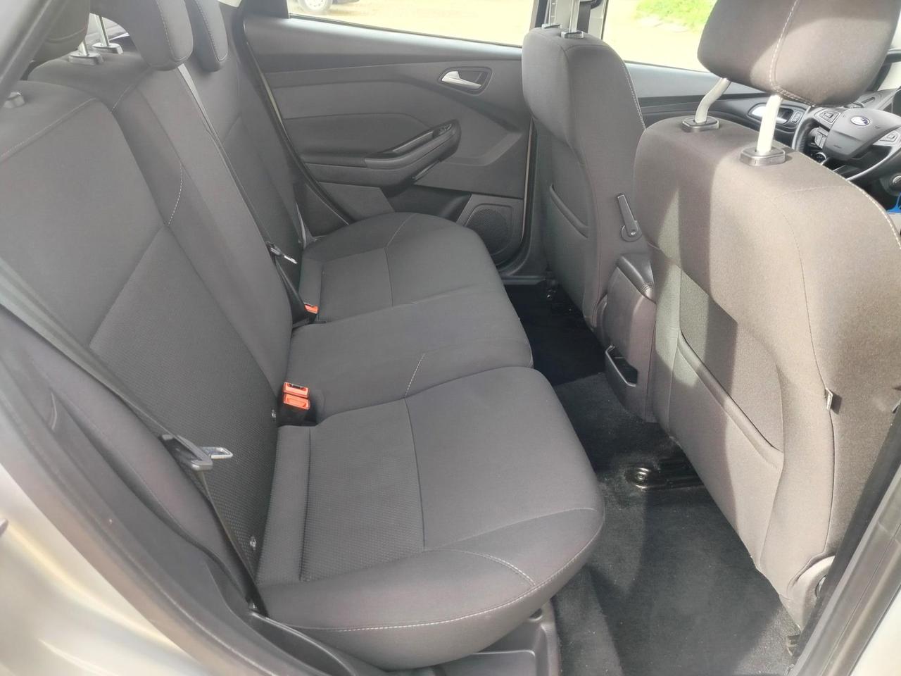 Ford Focus Station Wagon Focus SW 1.5 Tdci Business 120cv