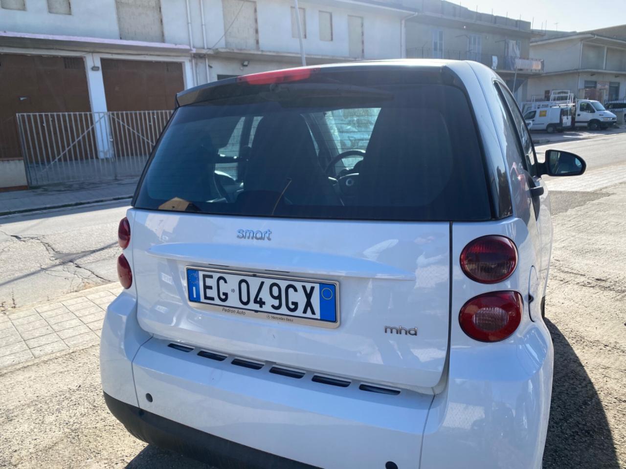 Smart ForTwo 1000 52 kW MHD coupé passion