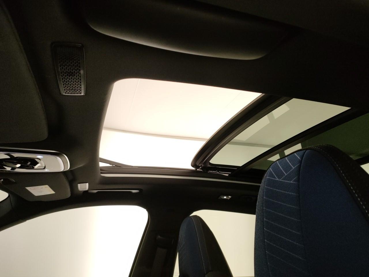 Lynk & Co 01 1.5 td phev auto