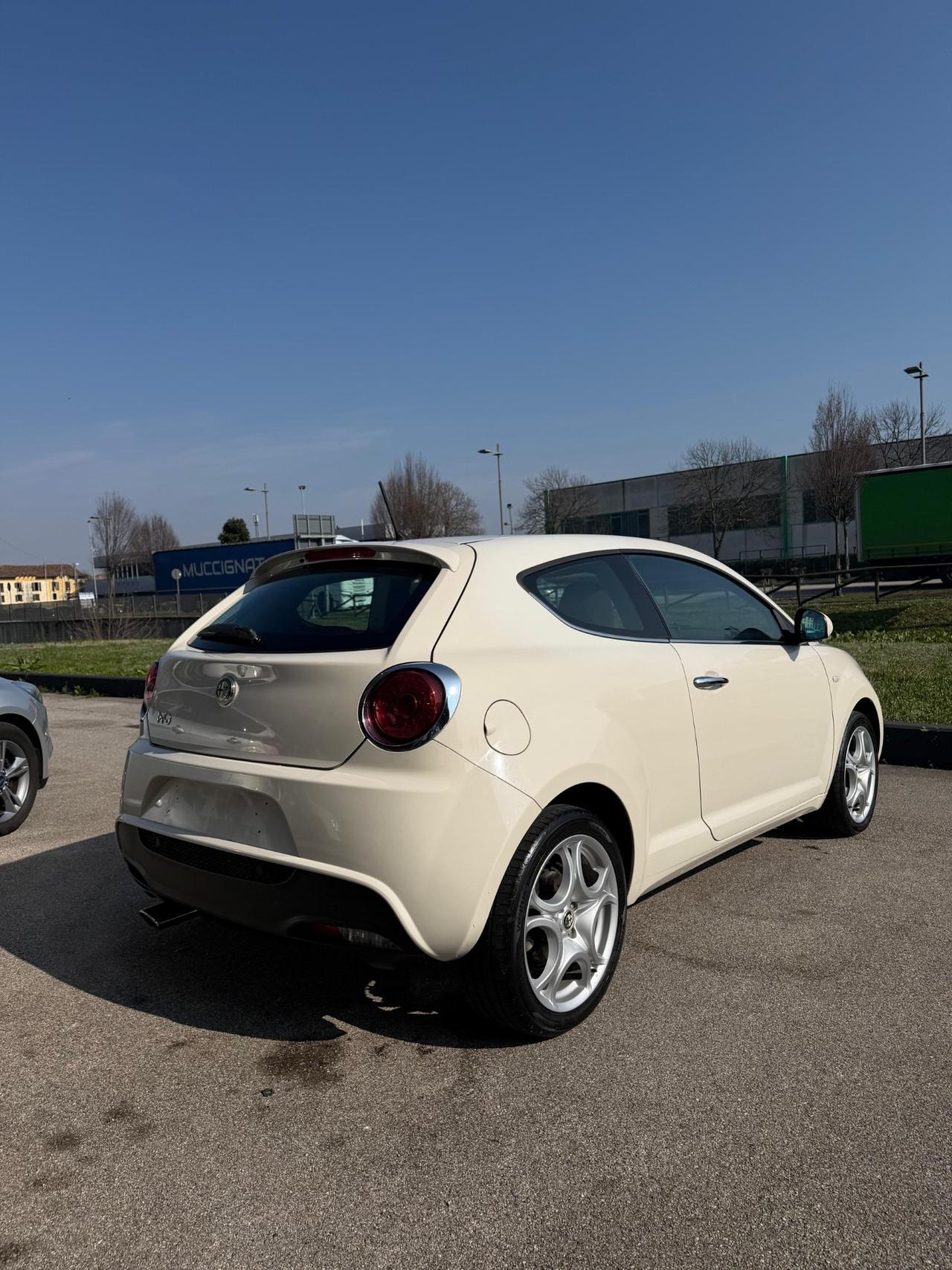 Alfa Romeo MiTo 1.4 95CV Neopatentati
