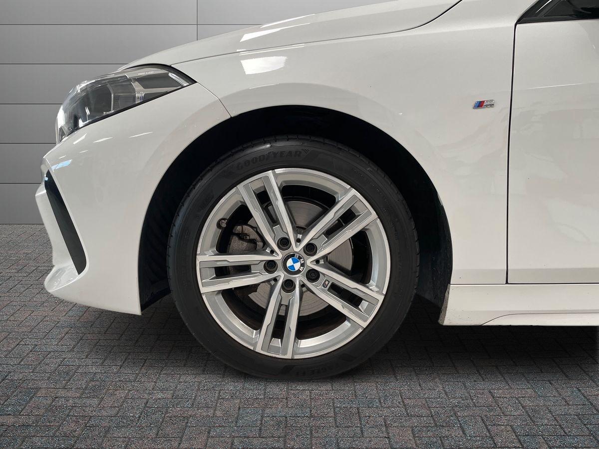 BMW Serie 1 F40 - 118d Msport auto