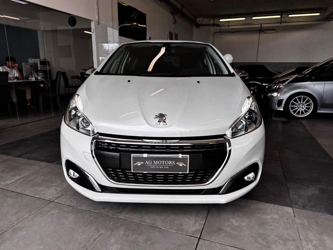 Peugeot 208 BlueHDi 100 S&S 5 porte Signature